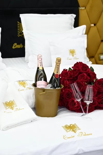 Popesti Leordeni, Hotel Emir Palace,